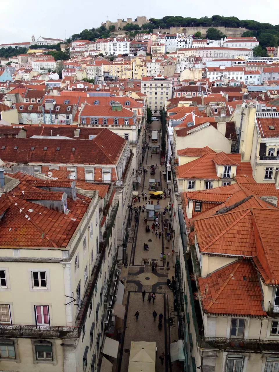 Photo of São Jorge Castle, Rua de Santa Cruz do Castelo, Lisbon, Portugal by Sonam