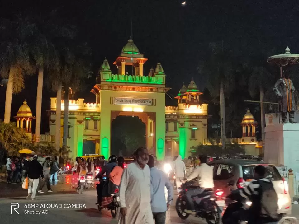 Photo of Banaras Hindu University, Pandit Madan Mohan Malviya Road, Anandbagh, Bhelupur, Varanasi, Uttar Pradesh, India by Abhishek Ganguly...MyTravel Box