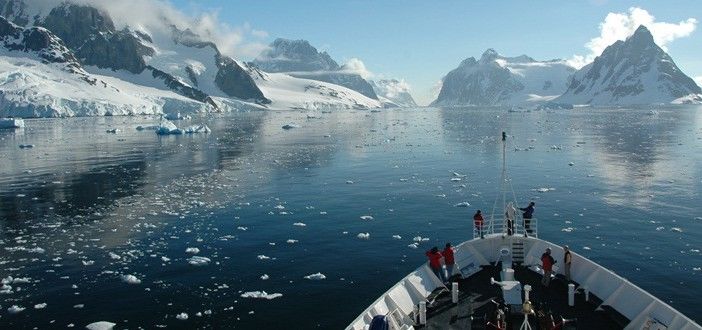 Photo of All you need to know for planning a trip to Antarctica 8/12 by neha garg