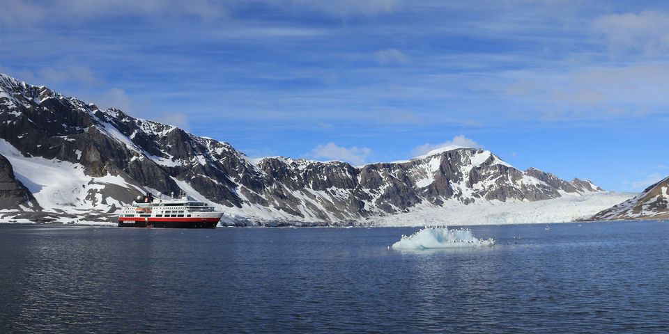 Photo of A complete travel guide to Norway and Svalbard 35/37 by neha garg
