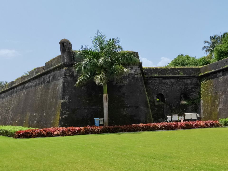Photo of Moti Daman Fort, Moti Daman, Daman, Dadra and Nagar Haveli and Daman and Diu, India by Varun M. Upase