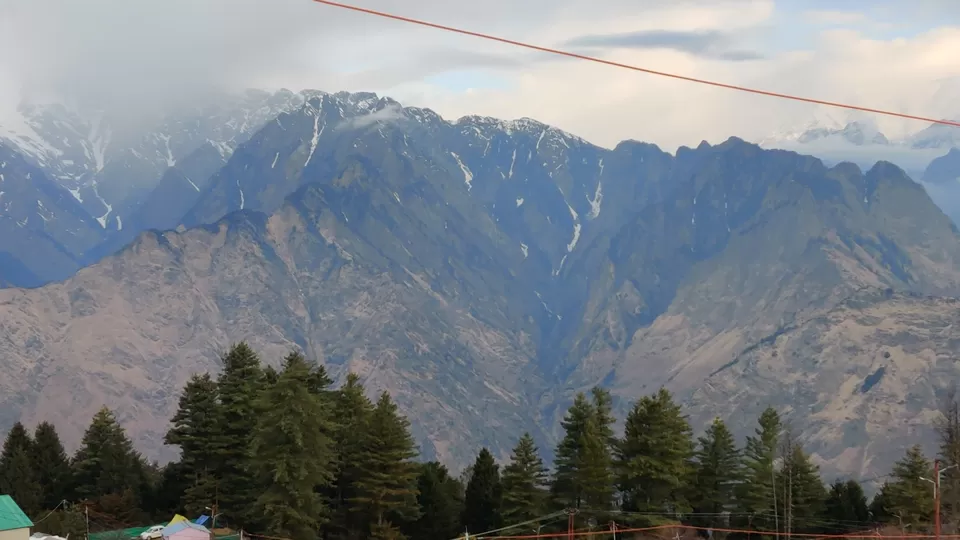 Photo of Auli, Auli Laga Salude, Uttarakhand, India by Ashray