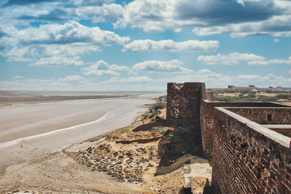 Photo of Lakhpat Fort : Unknown gem of Kutch. 6/12 by Setu Chhaya