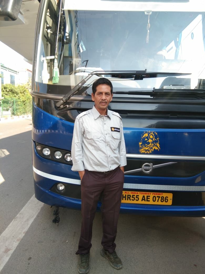 Photo of Delhi to Manali bus service by Manish Sharma