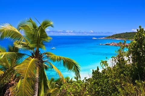 Photo of Caribbean Tandem Yacht Charter Itinerary 5/6 by Andrew Buys