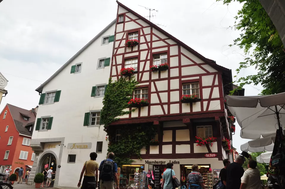 Photo of Gasthof Zum Bären, Marktplatz, Meersburg, Germany by Megh Dhanush