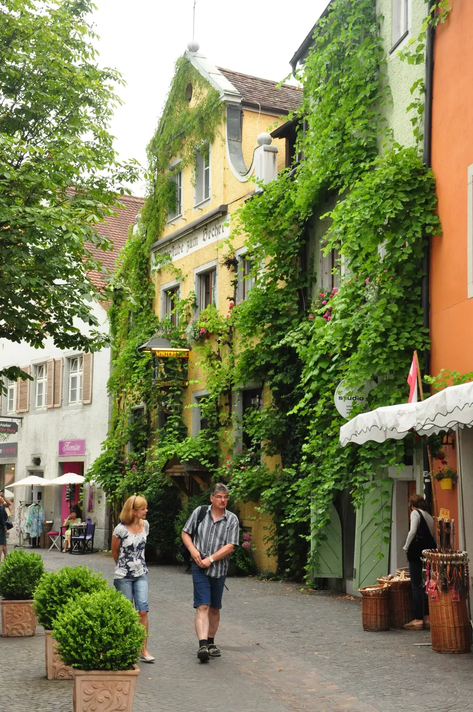 Photo of Gasthof Zum Bären, Marktplatz, Meersburg, Germany by Megh Dhanush