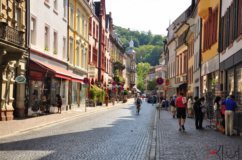Photo of Freiburg im Breisgau: Music for eyes! 5/33 by Megh Dhanush