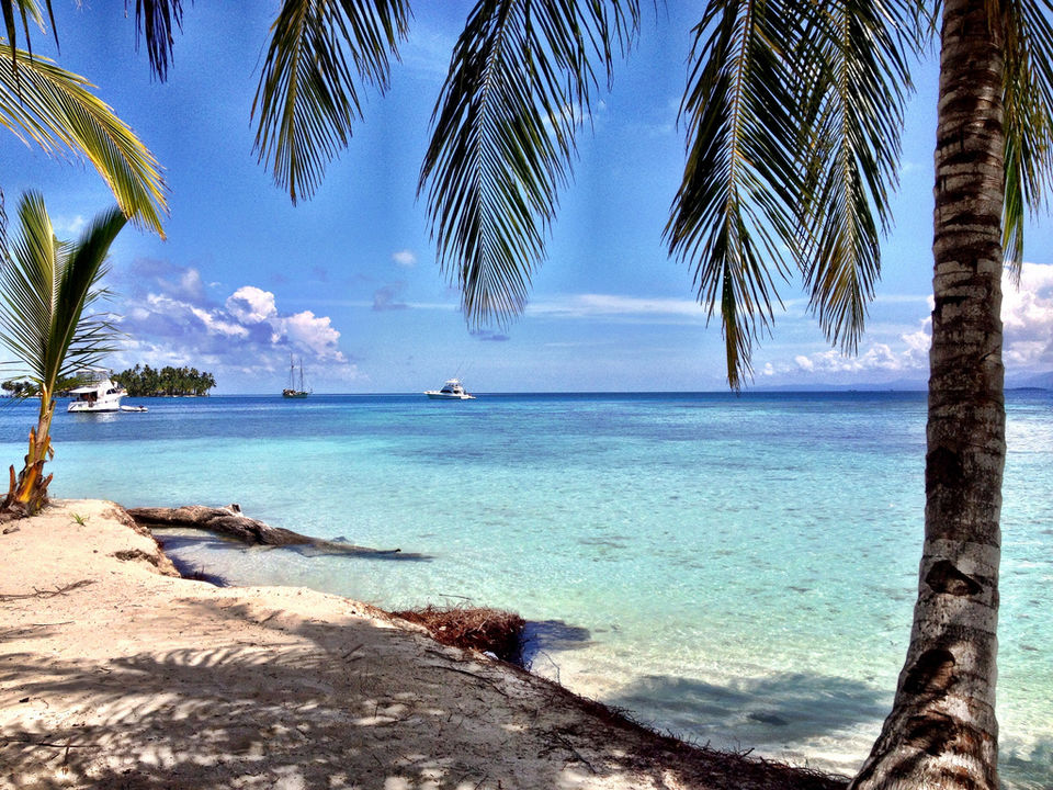 Photo of Paradise in Panama 4/5 by Joanna Kalafatis