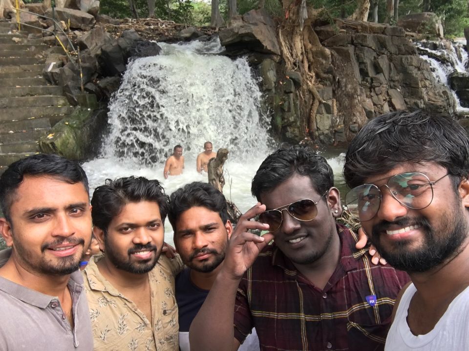 Photo of Hogenakkal Waterfalls, Hogenakkal, Karnataka, India by Ram P