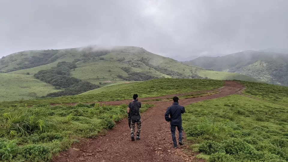 Photo of Kyatanamakki Hill Station Road, Karnataka, India by Adithya R Upadhya