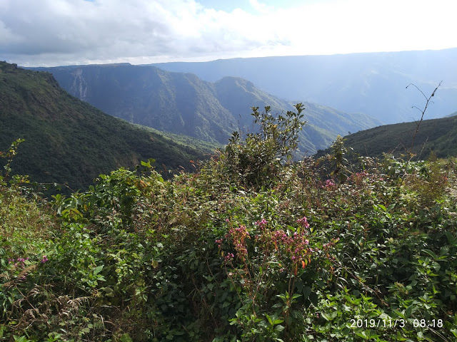 Photo of the forgotten worlds - arunachal pradesh and meghalaya - day 12 - dawki & mawylnnong 4/21 by Kamalakar Venigalla