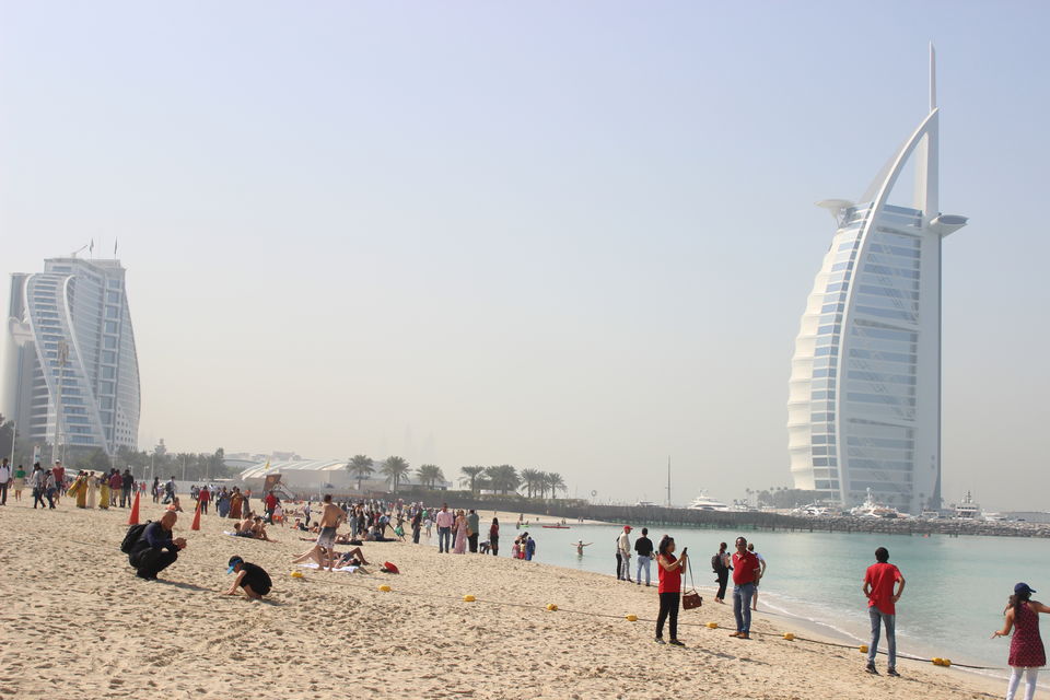 Photo of Jumeirah St - Umm Suqeim - Dubai - United Arab Emirates by Gautam Narang