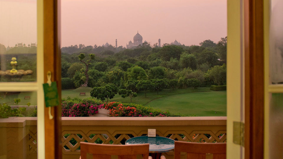 Photo of Taj Mahal Sunrise Tour From Delhi 1/4 by kk sharma