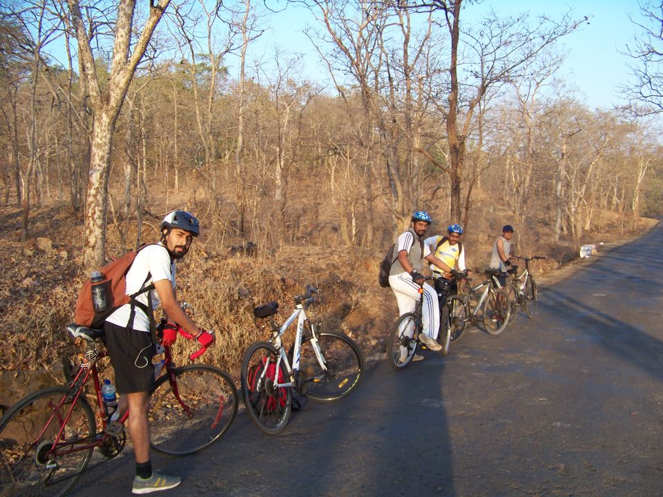 Photo of Cycling around Lake Tansa 2/13 by ANIKET KUNDU