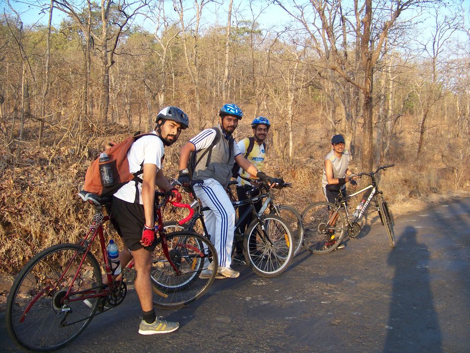 Photo of Cycling around Lake Tansa 3/13 by ANIKET KUNDU
