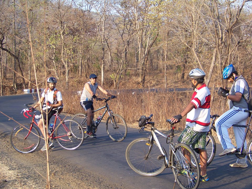Photo of Cycling around Lake Tansa 4/13 by ANIKET KUNDU