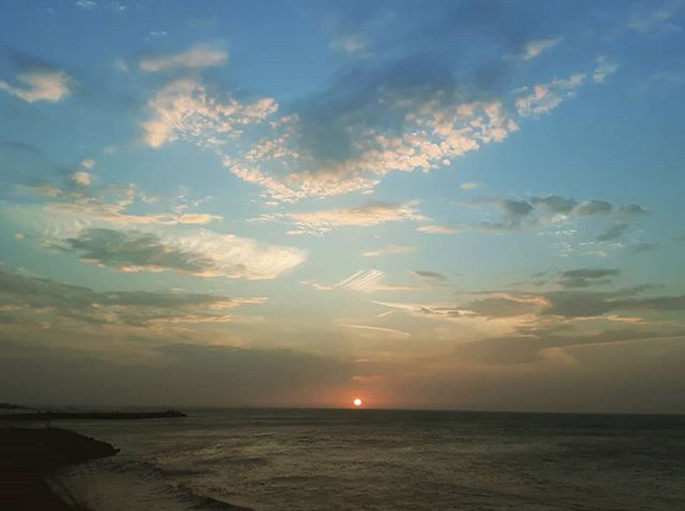 Photo of Kanyakumari Sunrise View, Kanyakumari, Tamil Nadu, India by Binu Adyah