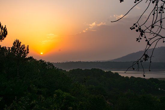 Photo of Umiam, Meghalaya, India by Anil Kumar
