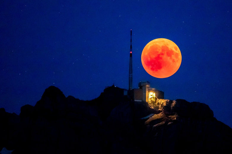 Photo of Staggering Super Blood Wolf Moon of 2019 in Photos from Around the World by Anil Kumar