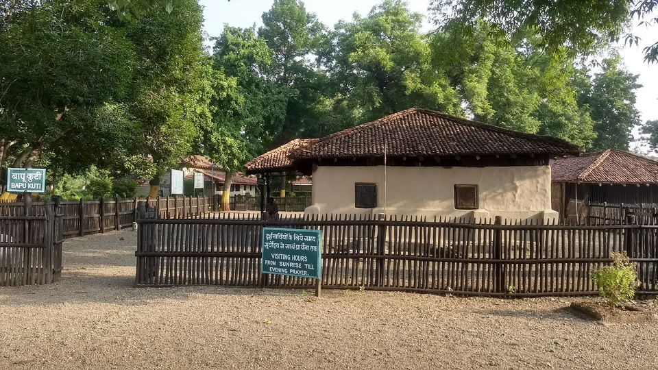 Photo of बापू का सफर: वो जगहें जहाँ आज भी ज़िंदा है गाँधी की यादें! by Manglam Bhaarat