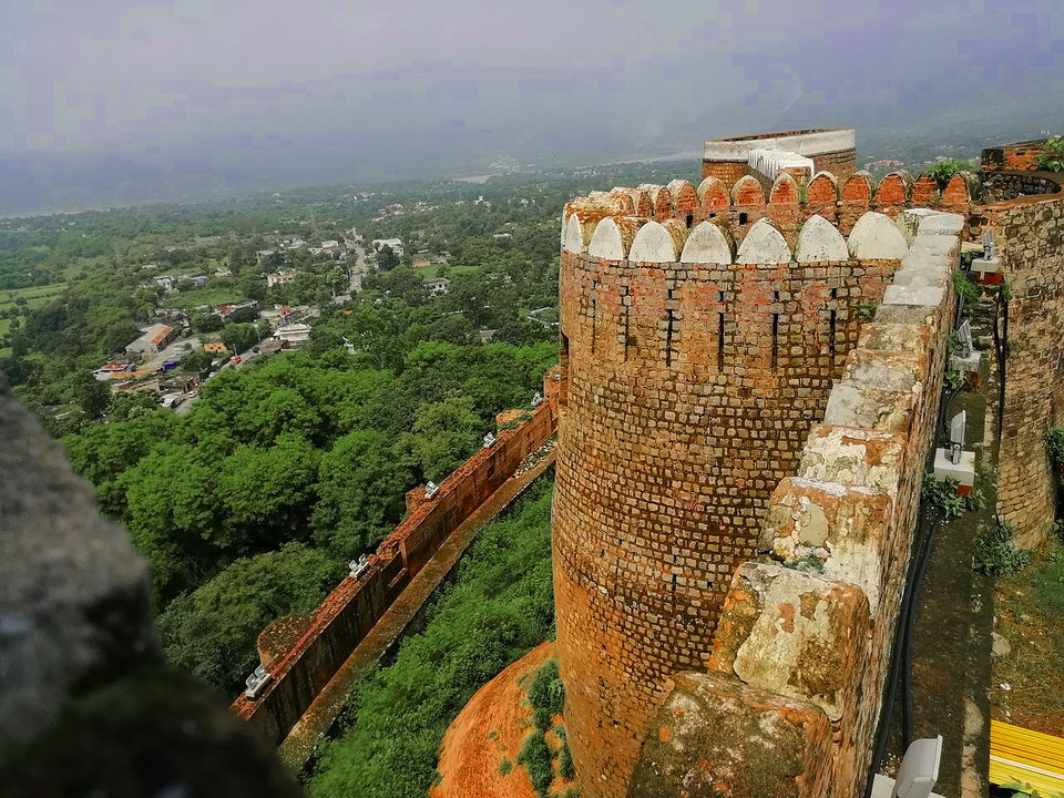Photo of वैष्णो देवी के अलावा और भी बहुत कुछ है कटरा में, यात्रा से पहले इन जगहों के बारे में भी जान लें! by Manglam Bhaarat