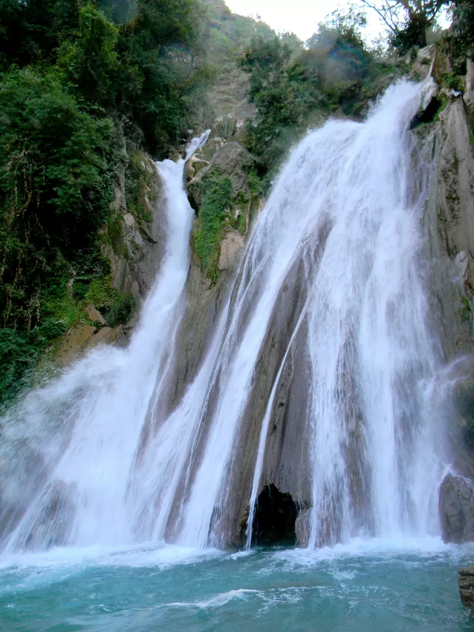 Photo of मसूरी, Uttarakhand, India by Manglam Bhaarat
