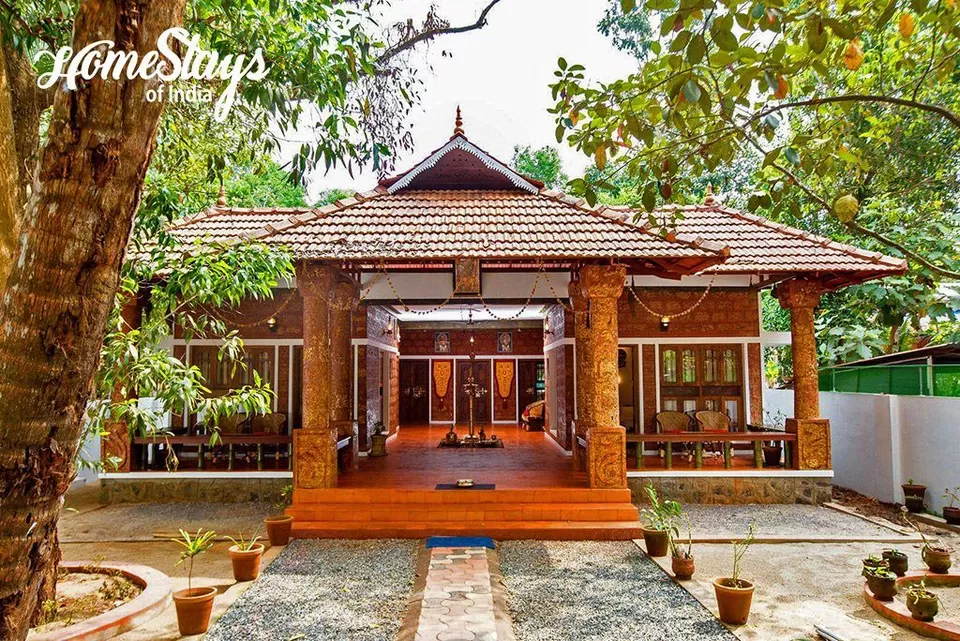 Photo of अलेप्पी होटल, Azheekkal, Azheekal, Kerala, India by Manglam Bhaarat