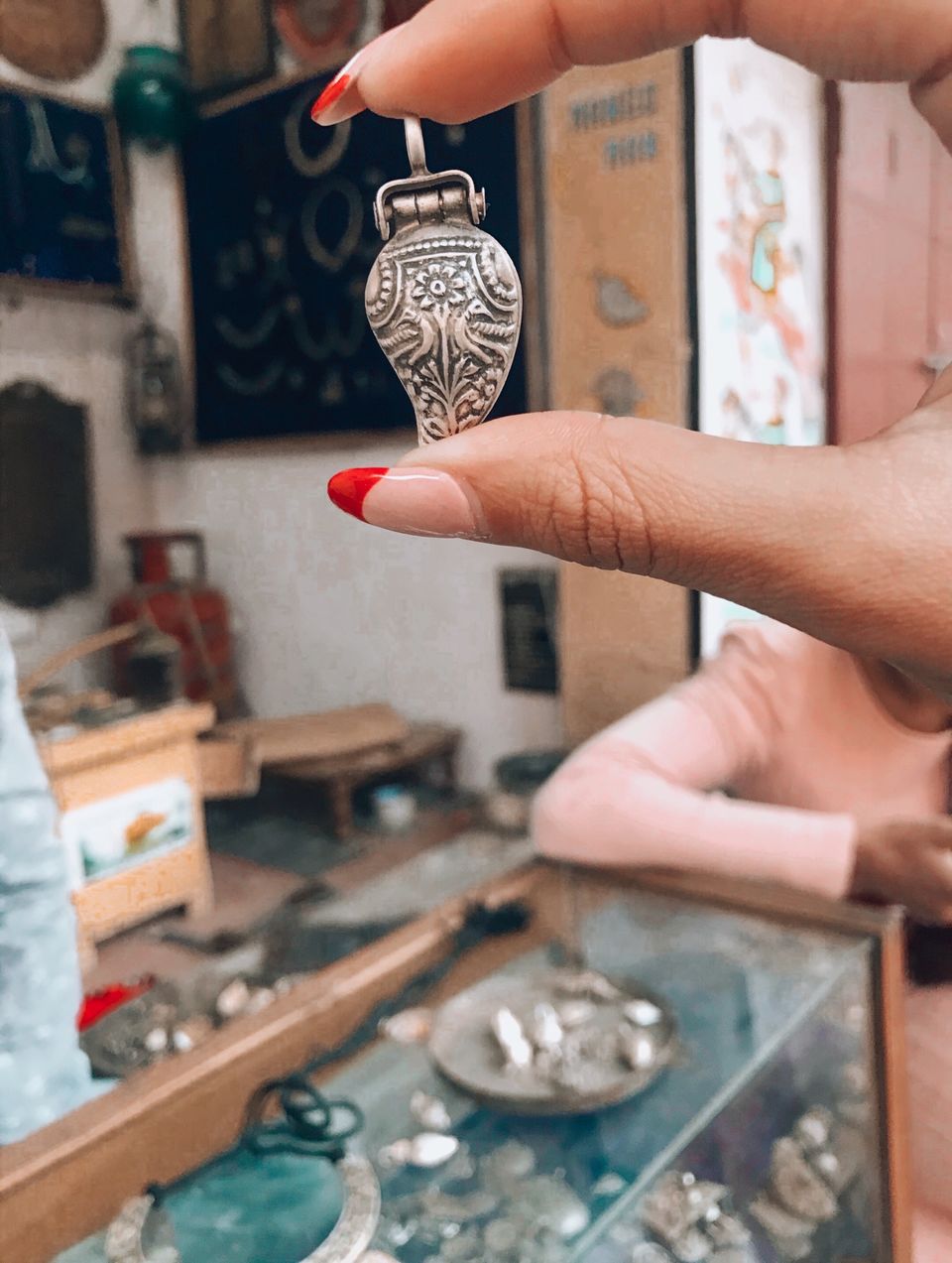 Photo of Geet Art & Jewellery, Laxminath temple, Nahar Ka Chohatta, Teerath, Bundi, Rajasthan, India by Navleen Kaur
