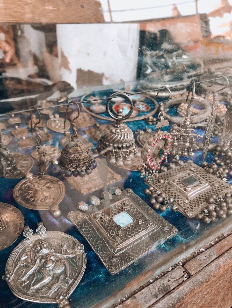 Photo of Geet Art & Jewellery, Laxminath temple, Nahar Ka Chohatta, Teerath, Bundi, Rajasthan, India by Navleen Kaur