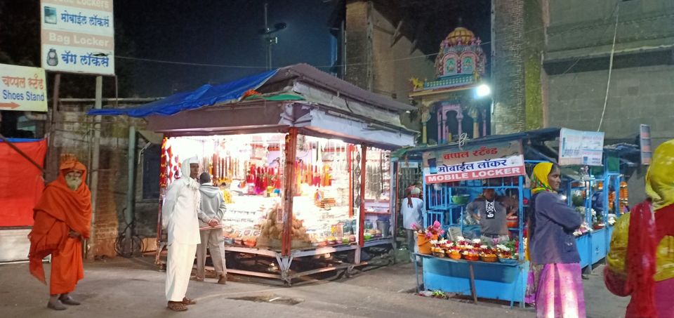 Photo of Trimbakeshwar Jyotirlinga Shiv Mandir, Shrimant Peshwe Path, Trimbak, Maharashtra, India by CheLa The Excited Traveler