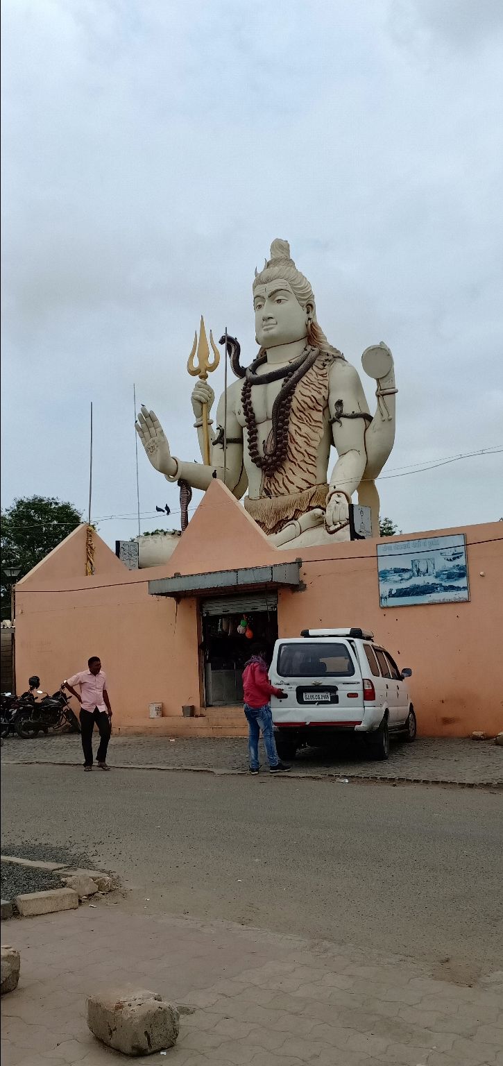 Photo of Nageshwar Jyotirling, Daarukavanam, Gujarat, India by CheLa The Excited Traveler