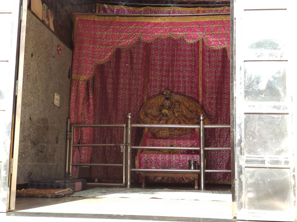 Photo of एक दिन राधारानी जी के बरसाने में by Rupendra Singh
