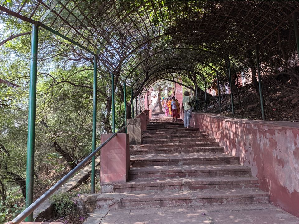 Photo of एक दिन राधारानी जी के बरसाने में by Rupendra Singh