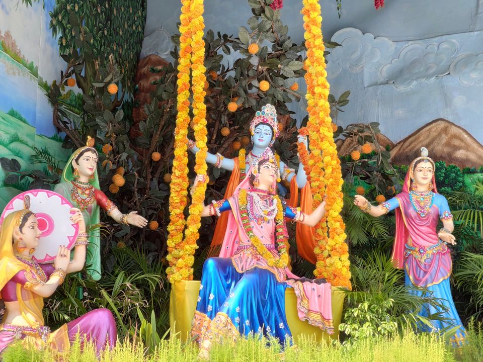 Photo of एक दिन राधारानी जी के बरसाने में by Rupendra Singh