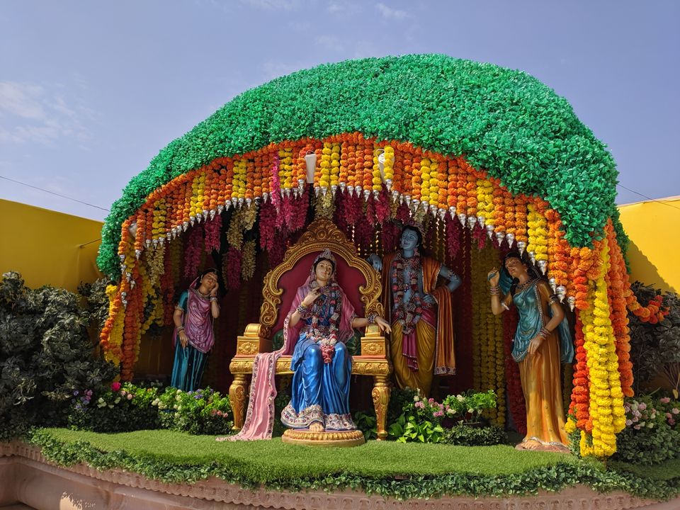 Photo of एक दिन राधारानी जी के बरसाने में by Rupendra Singh