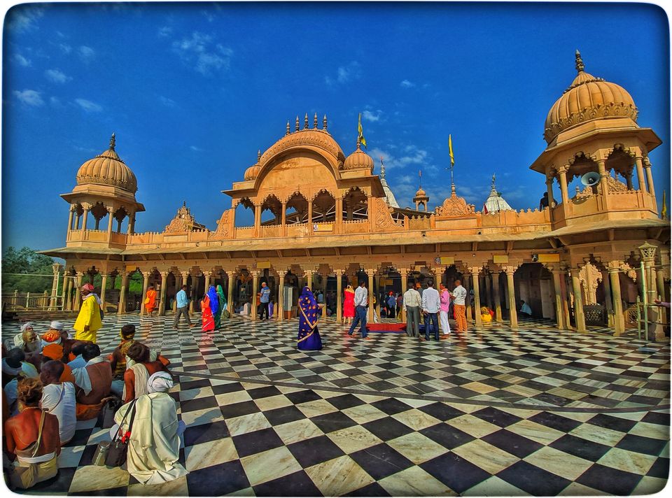 Photo of एक दिन राधारानी जी के बरसाने में by Rupendra Singh