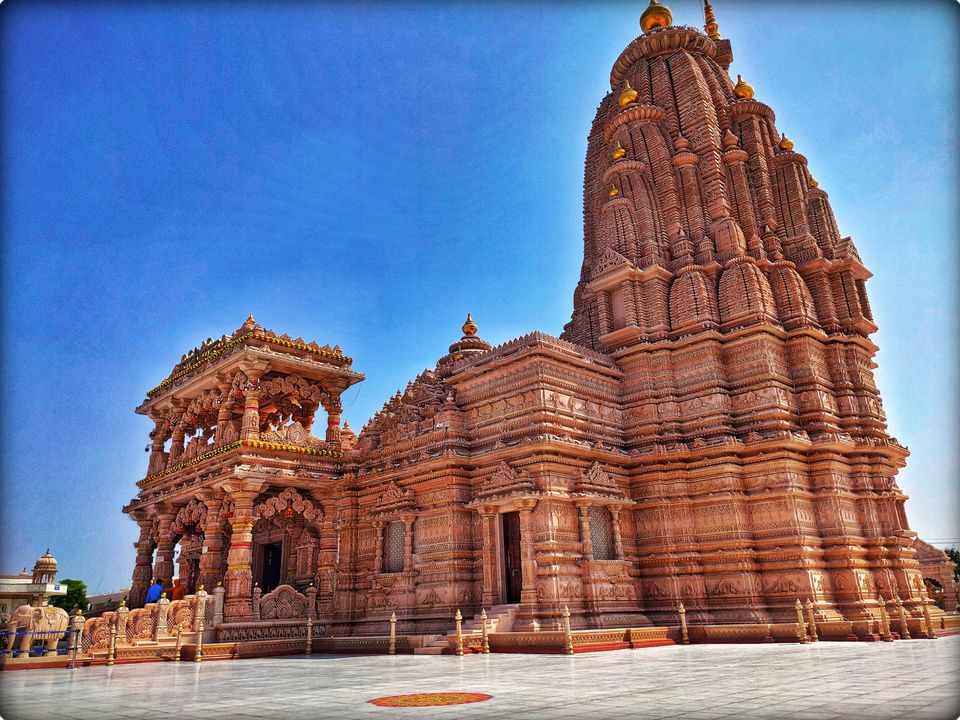 Photo of एक दिन राधारानी जी के बरसाने में by Rupendra Singh