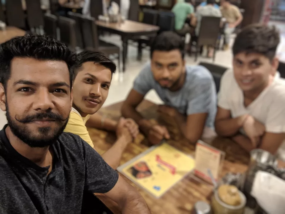 Photo of Gurugram, Haryana, India by Manish Chauhan