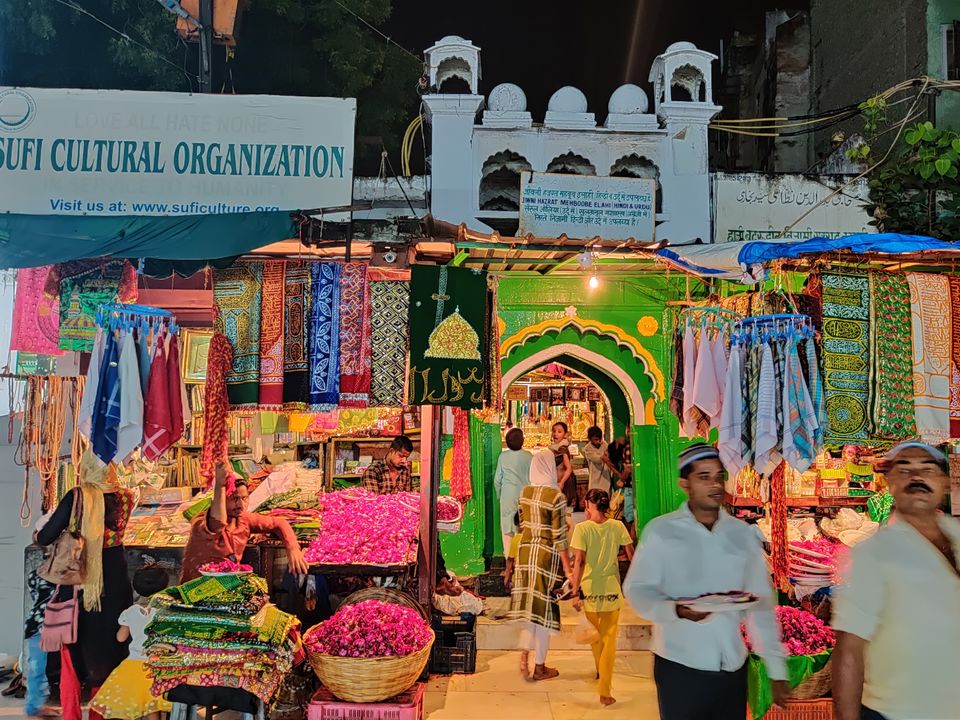 Photo of VISIT TO THE NIZAMUDDIN DARGAH, DELHI by Singh Navneet