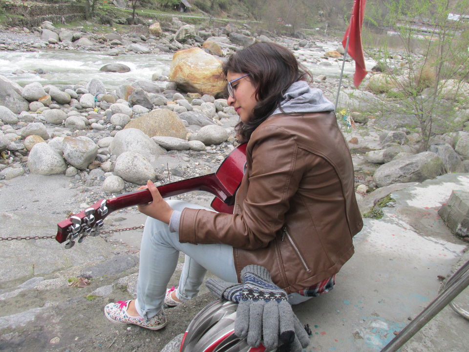 Photo of Paddling in the Mountains 10/14 by Ghaniya Aureen