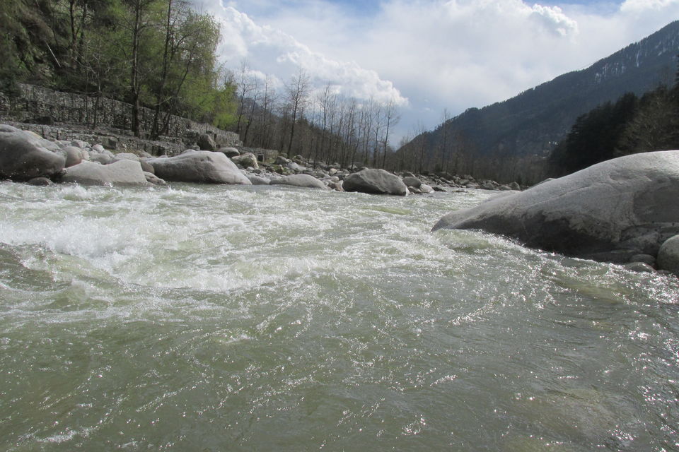 Photo of Paddling in the Mountains 11/14 by Ghaniya Aureen
