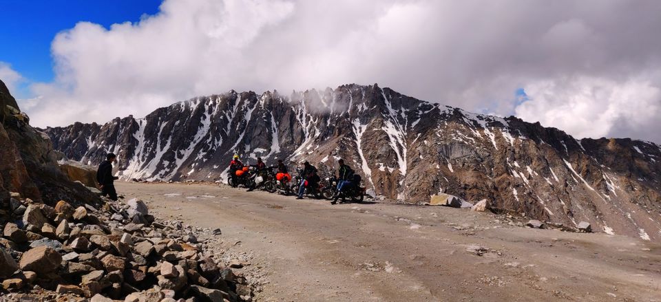 Photo of Khardung La by Mukul Peppal