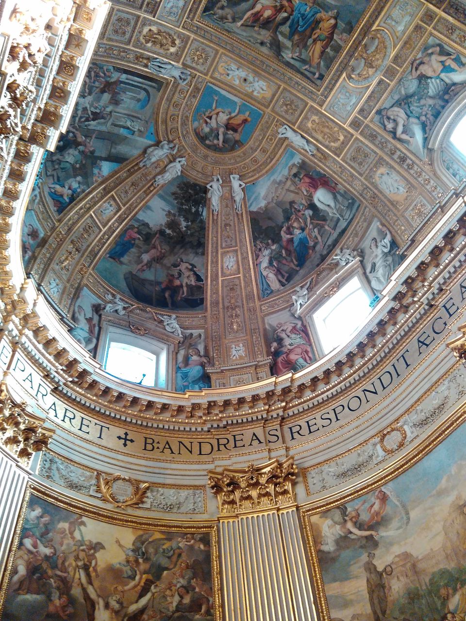 Photo of Inside the Most Beautiful Church In World - St. Peter's Basilica 13/15 by Pratik Goel