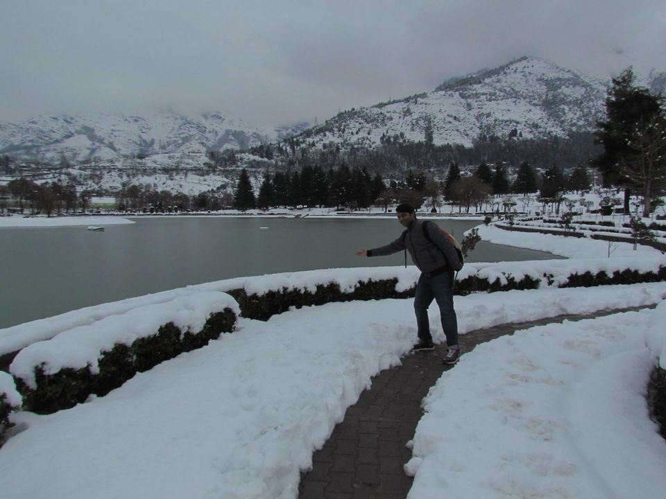 Photo of Srinagar in Snow - World's Most Beautiful City 7/20 by Pratik Goel