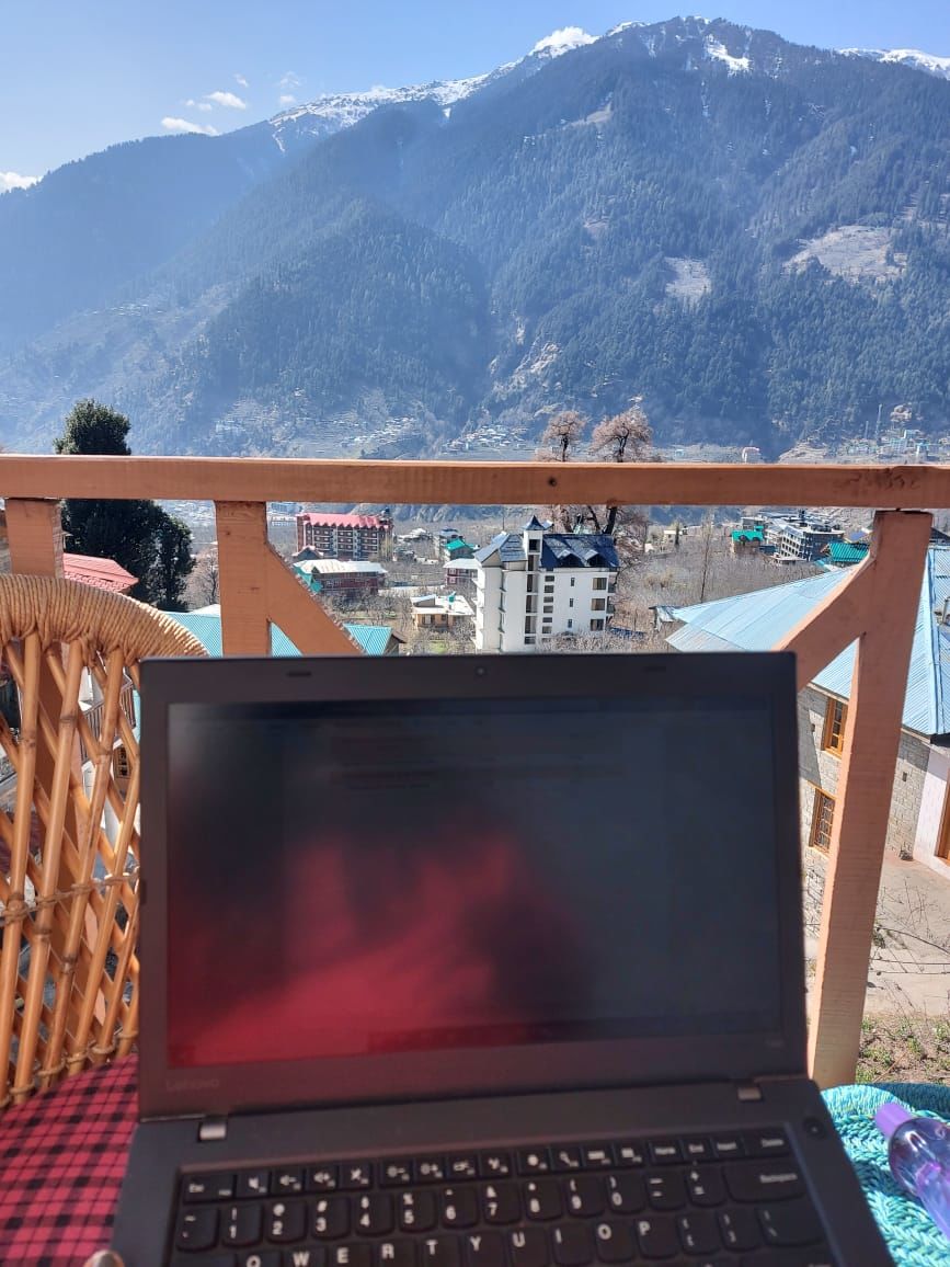 Photo of I Have Shifted to Manali to do Work from Mountains & Travel Across Himachal 1/4 by Heena Bhatia