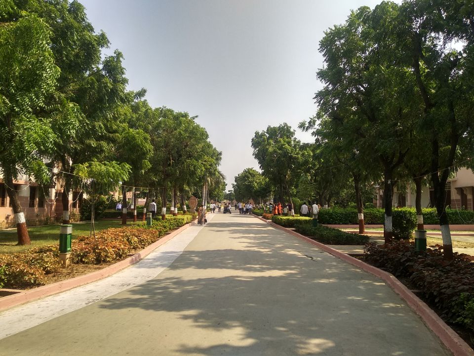Photo of बड़े शहरों से दूर एक ऐसा स्थान जो मन को मोह ले वो स्थान है पावापुरी by Narendra Naresh Dabi