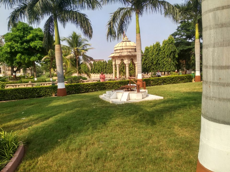 Photo of बड़े शहरों से दूर एक ऐसा स्थान जो मन को मोह ले वो स्थान है पावापुरी by Narendra Naresh Dabi