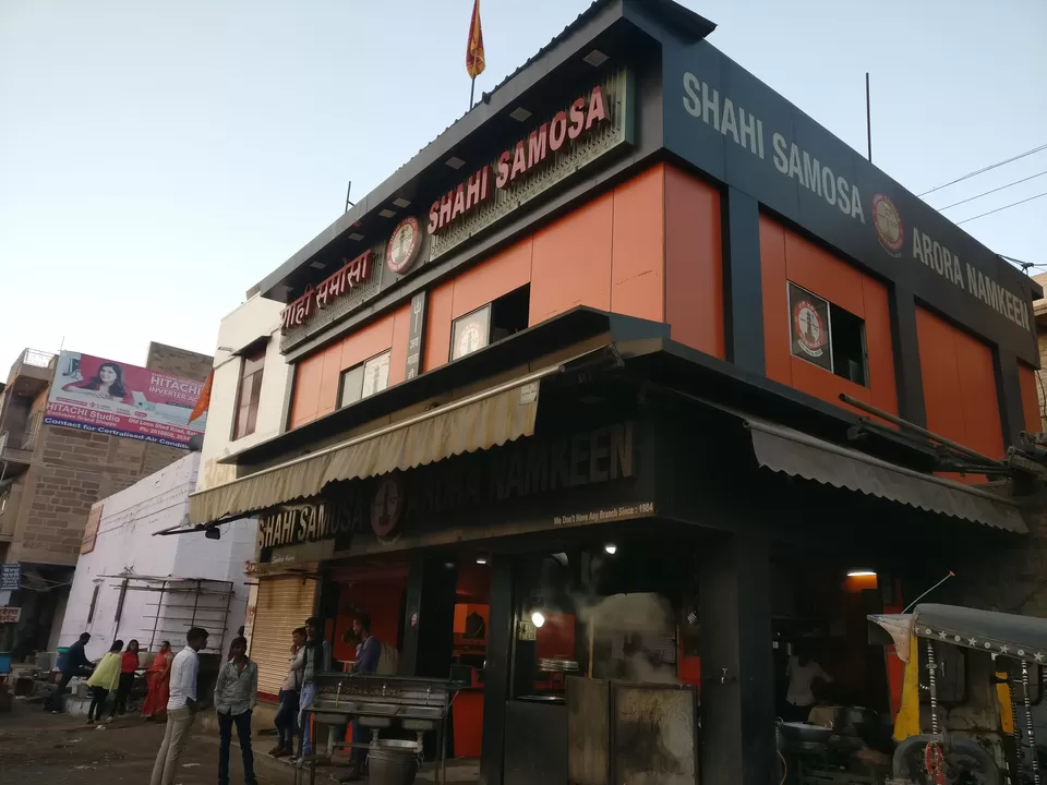 Photo of Shahi Samosa, Rawaton Ka Bass, Jodhpur, Rajasthan, India by sneha modi