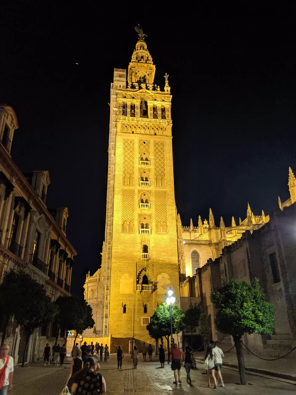 Photo of La Giralda, Avenida de la Constitución, Seville, Spain by Chandan deep Kour